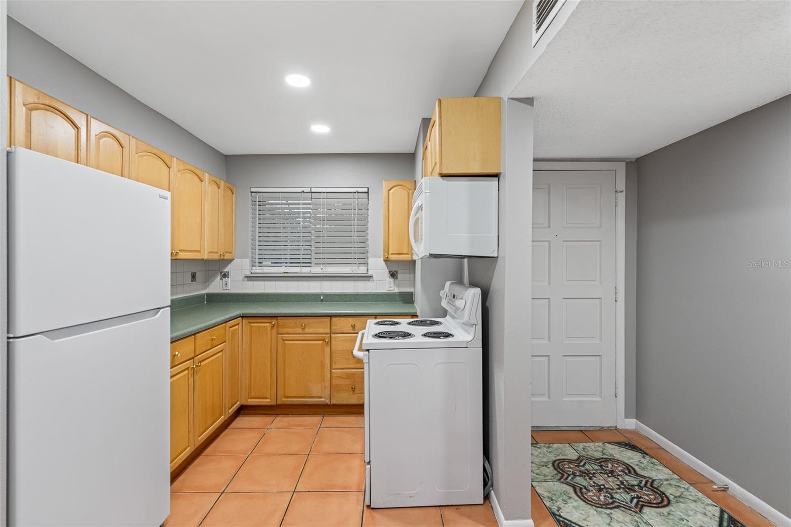 6338 NEWTOWN CIR #38B4 — photo 4