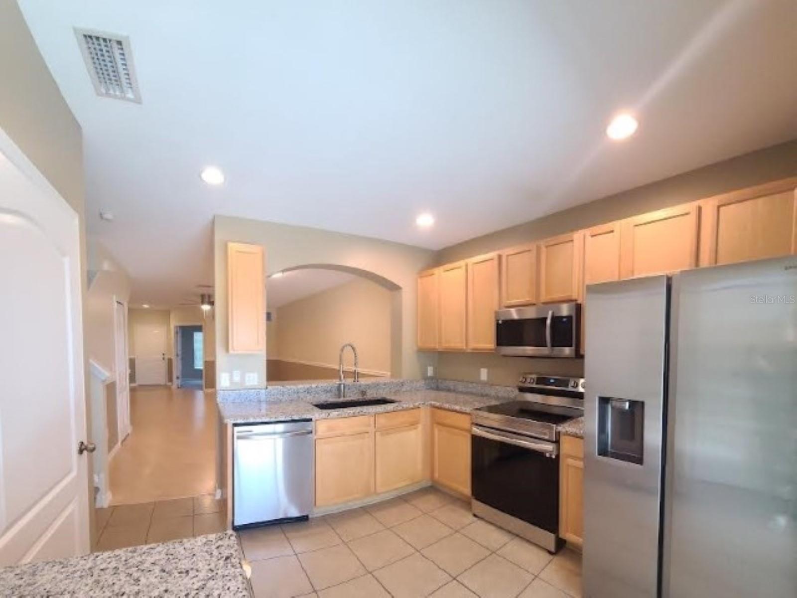 15746 STABLE RUN DR — photo 12