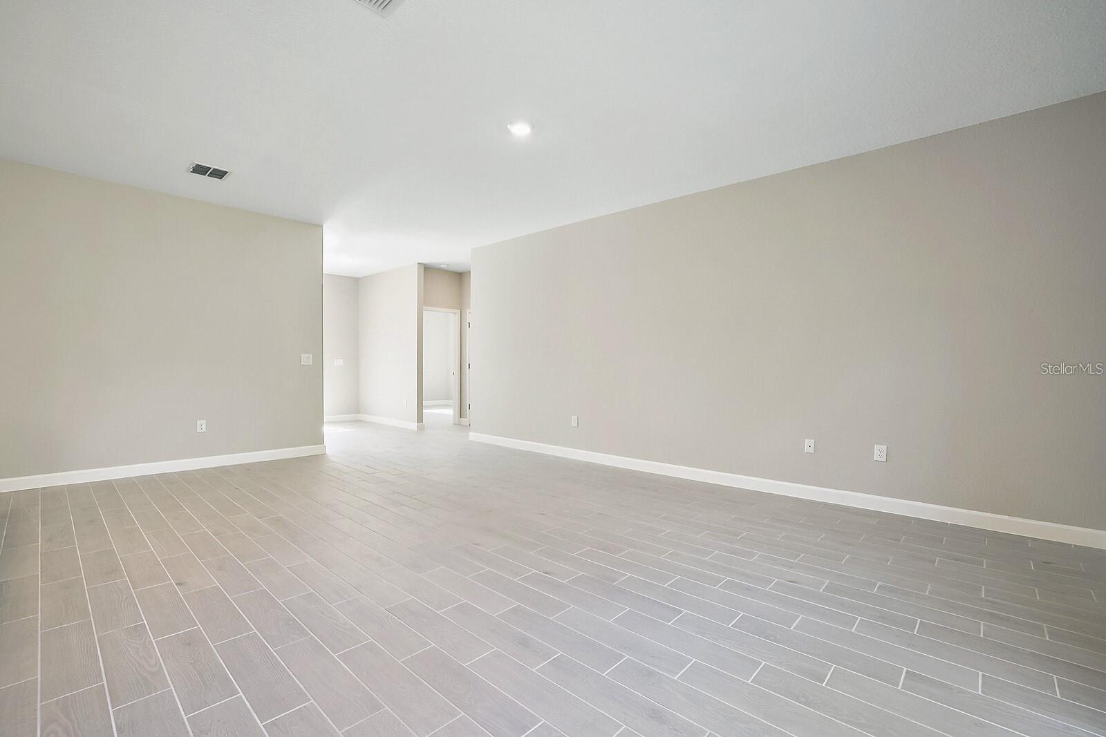 5454 RHAPSODY AVE — photo 3