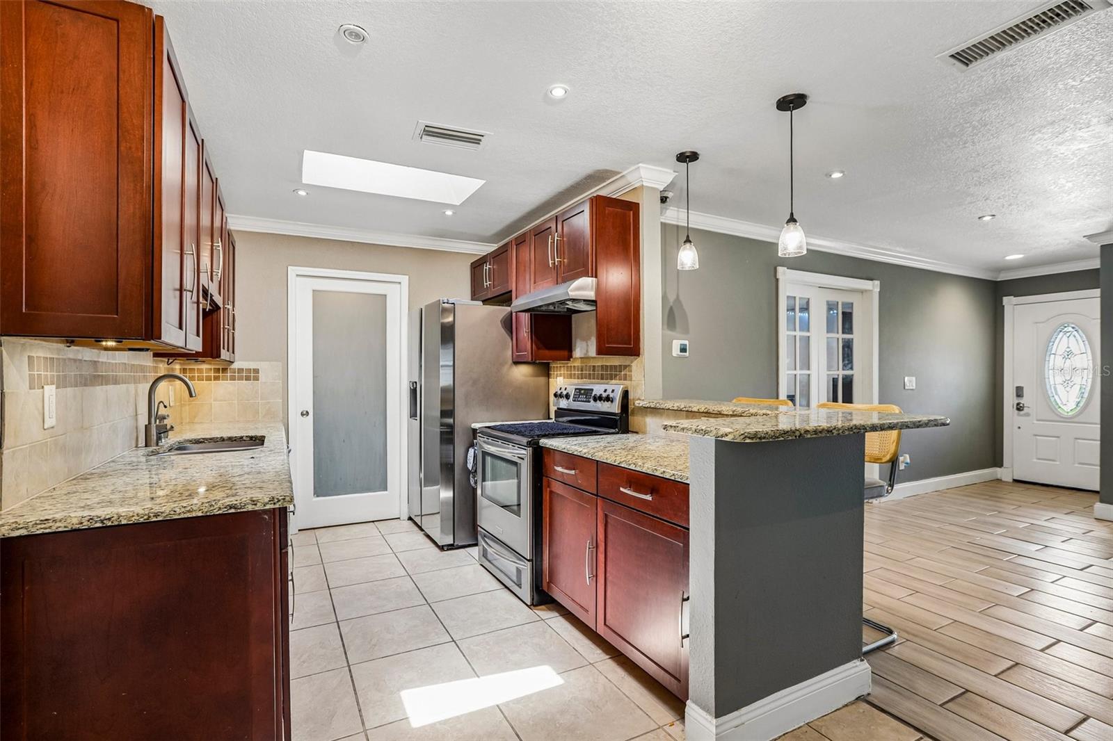 1009 COOLWOOD PL — photo 15