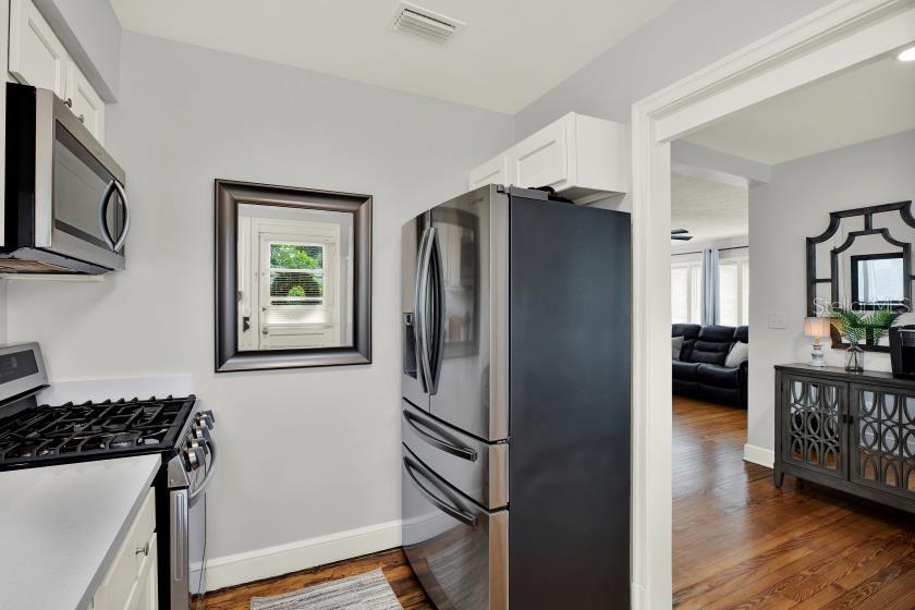 306 N HIGHLAND AVE — photo 9