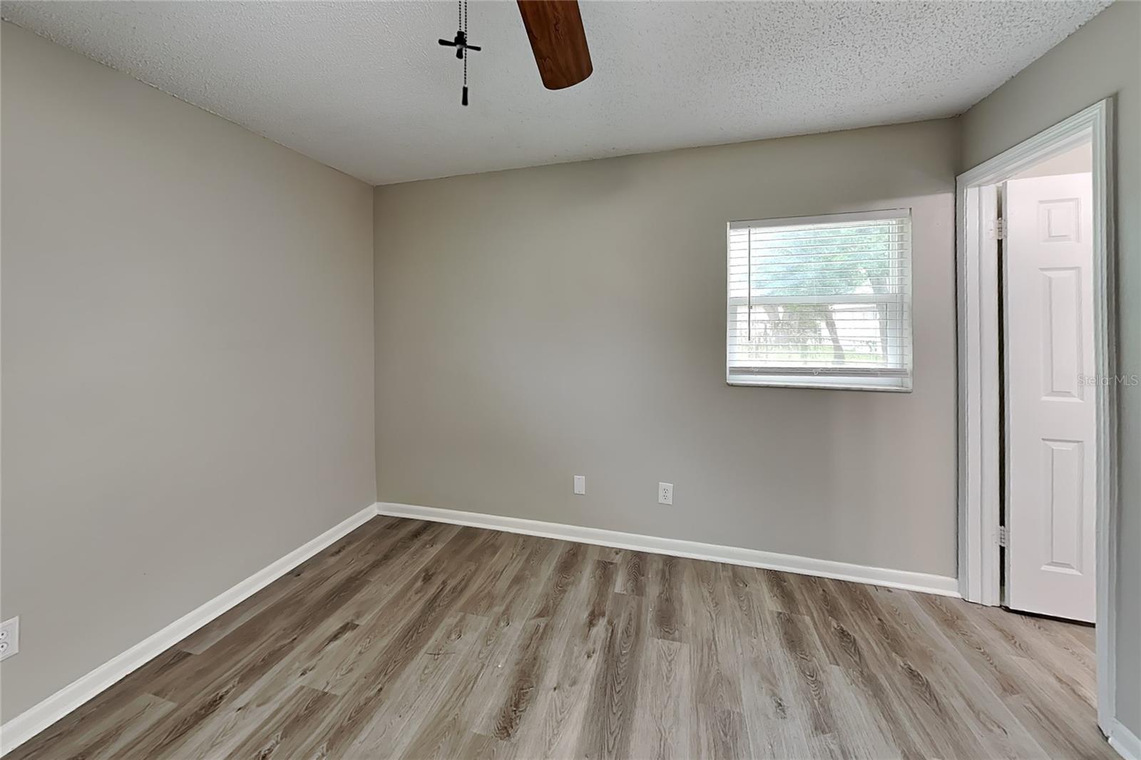 Home in SEFFNER — photo 7