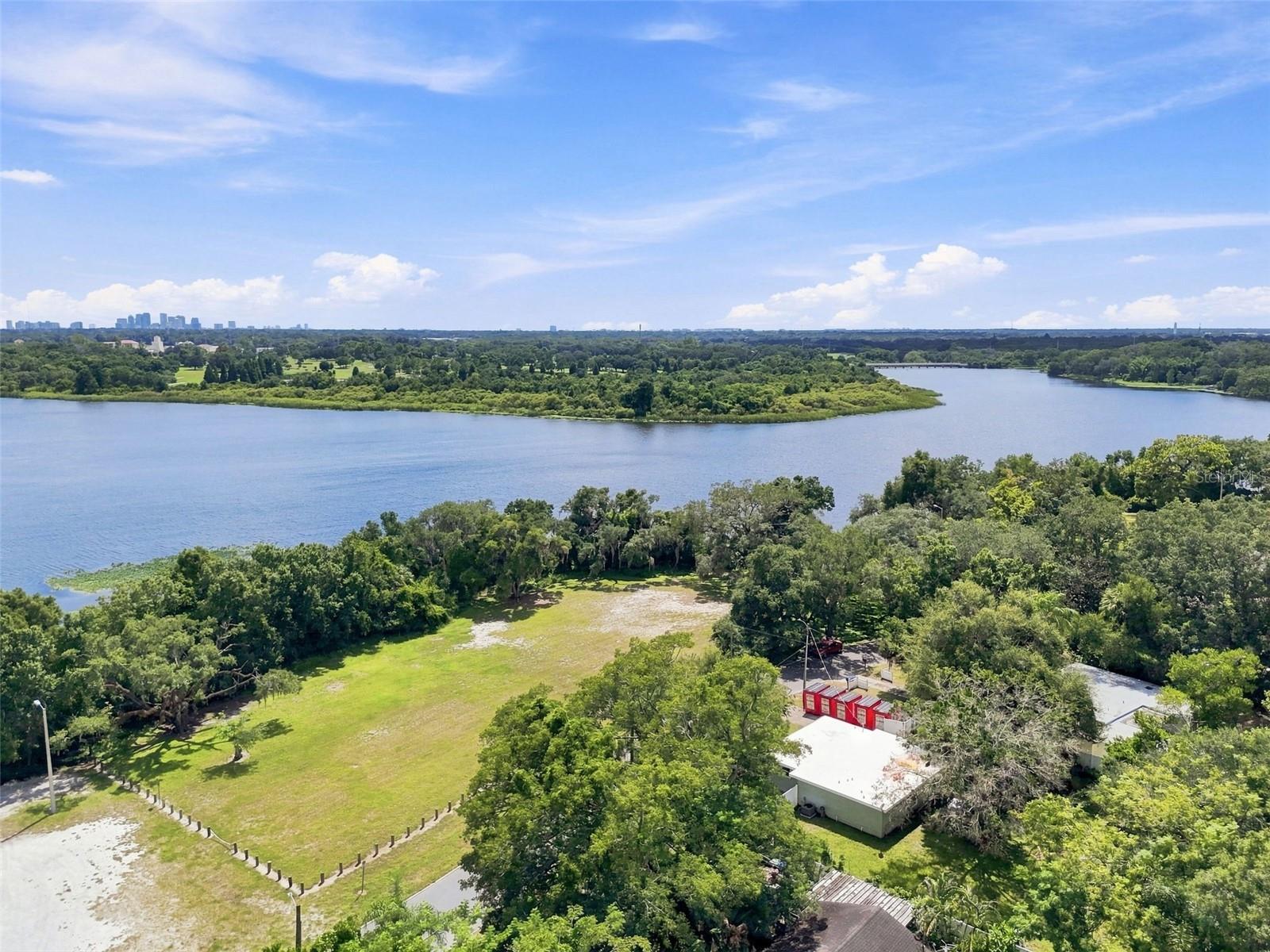 3426 RIVERVIEW DR — photo 44