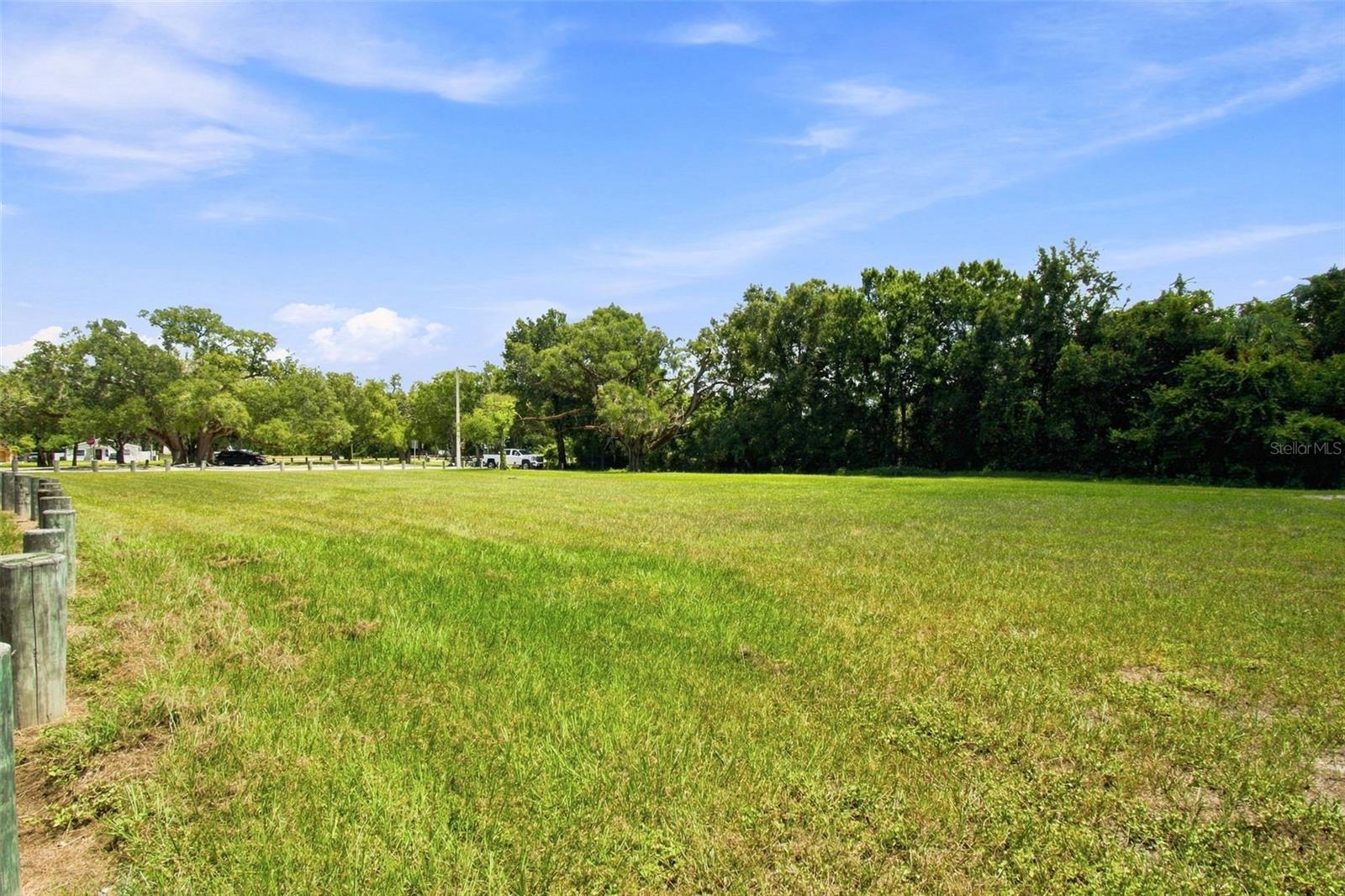 3426 RIVERVIEW DR — photo 43