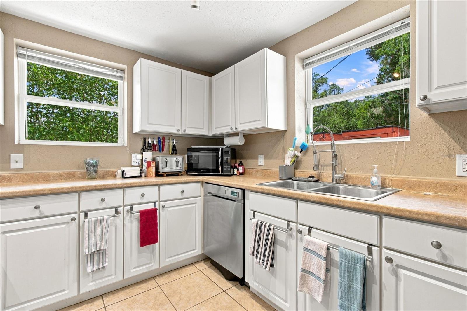 3426 RIVERVIEW DR — photo 14