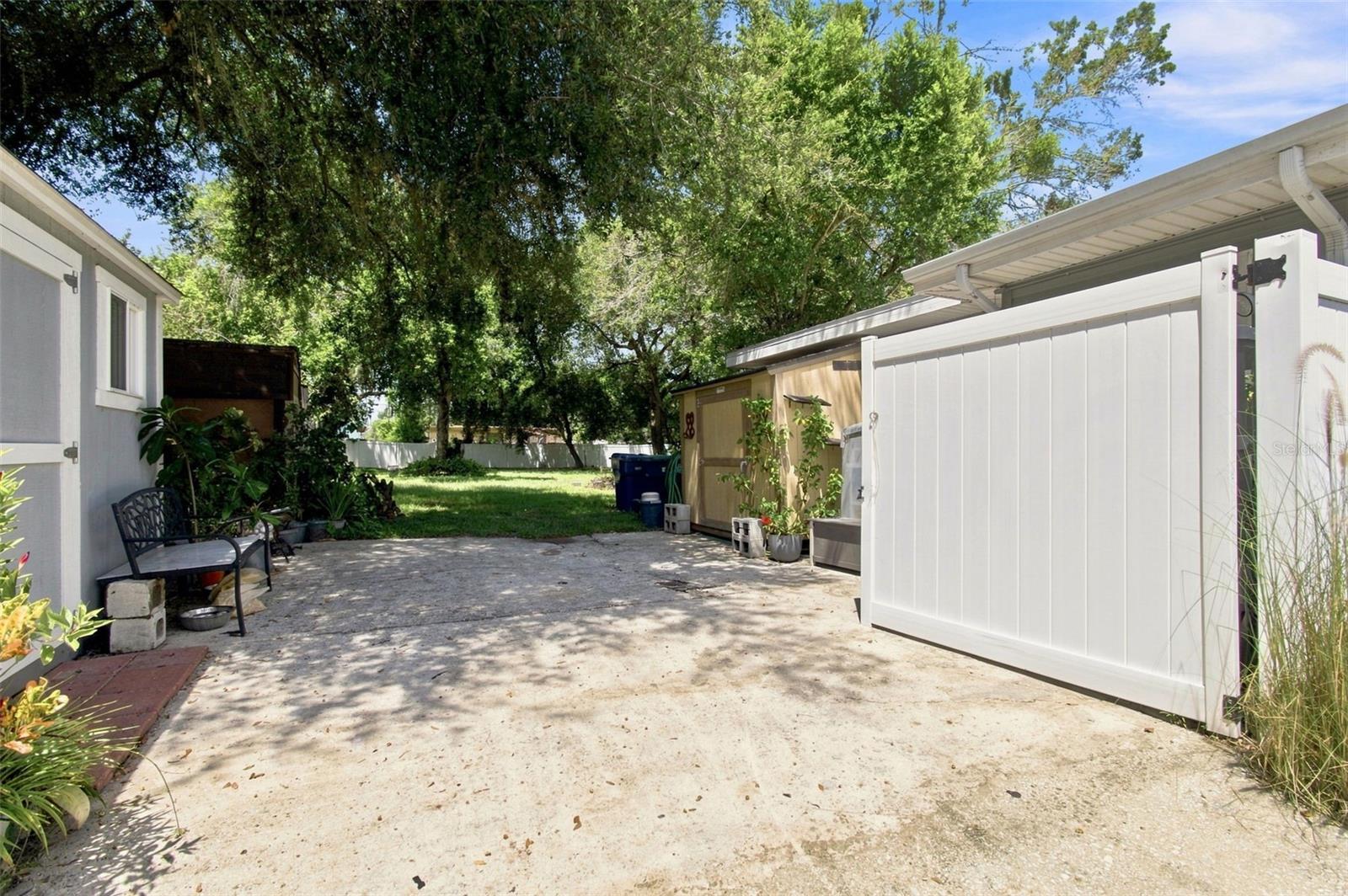 3426 RIVERVIEW DR — photo 30