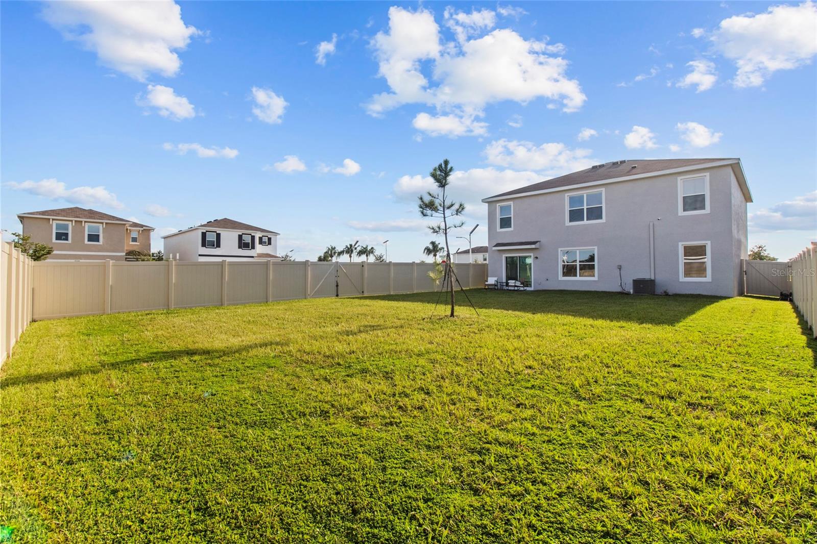 8210 DOLPHIN BLUFF BLVD — photo 36