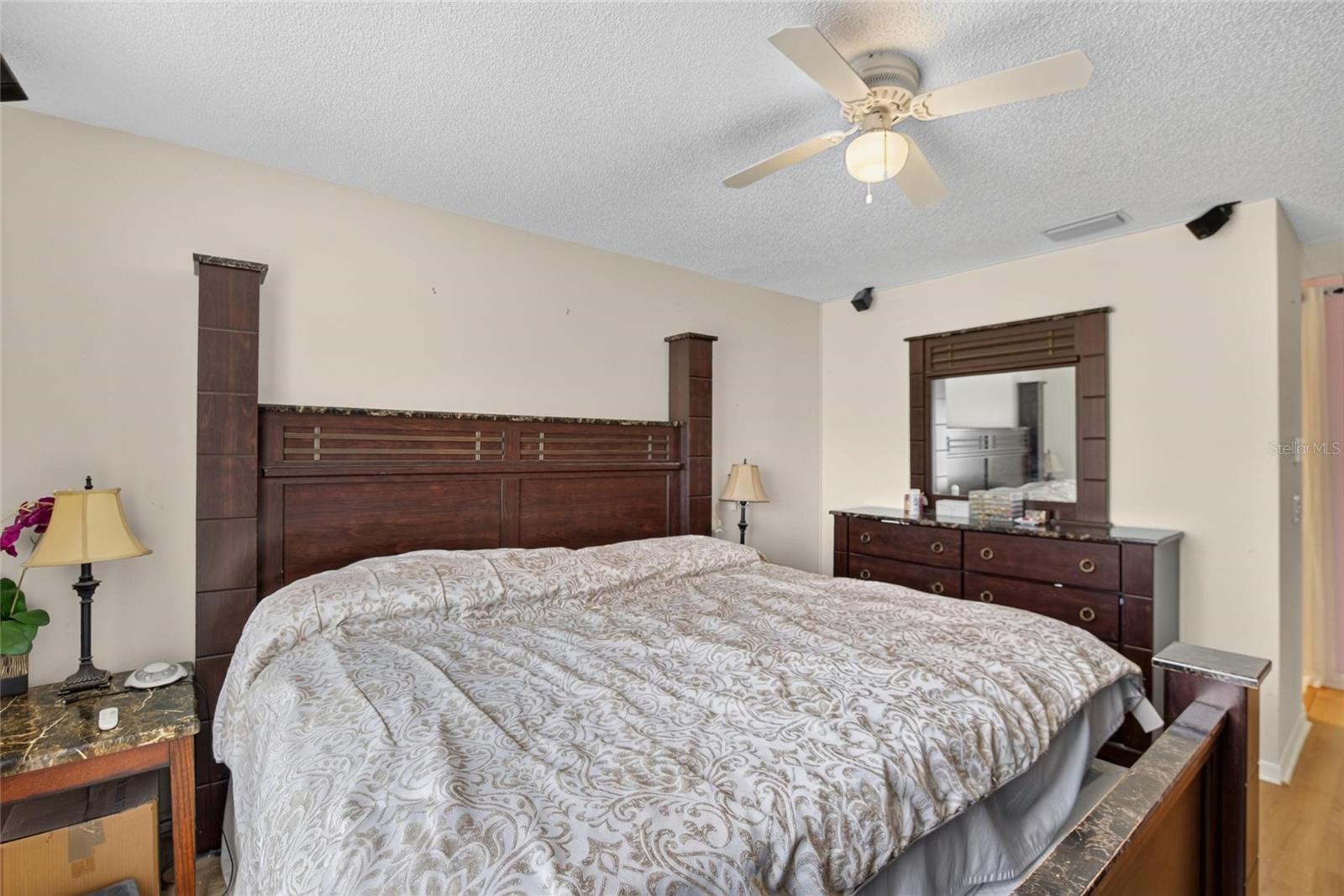9063 DIXIANA VILLA CIR — photo 15