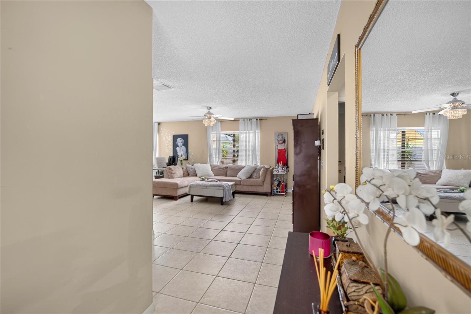 9063 DIXIANA VILLA CIR — photo 5