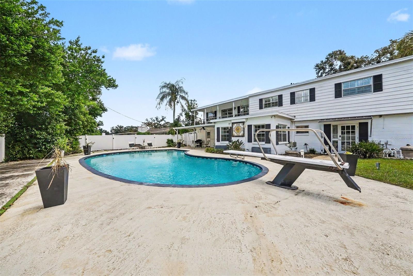 404 CLARISSA DR — photo 44