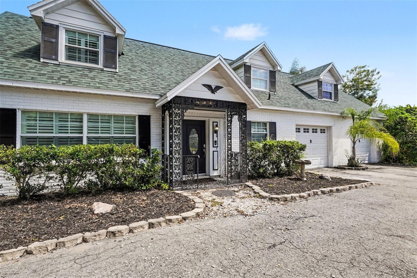 404 CLARISSA DR — photo 3