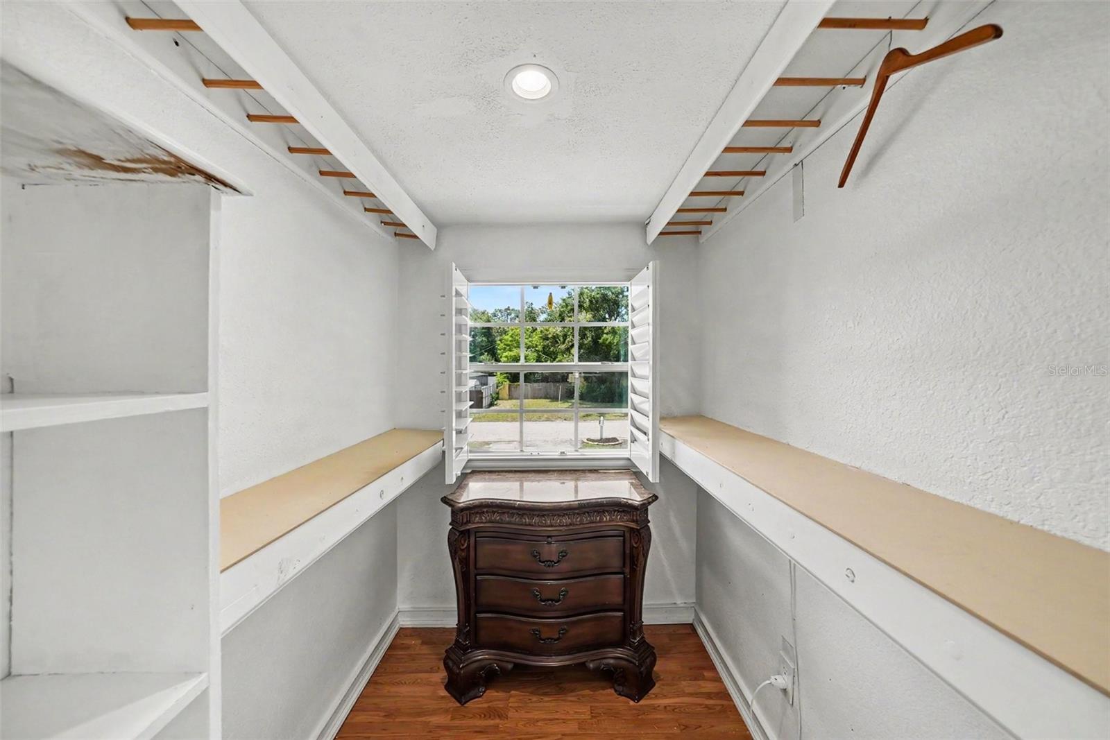 404 CLARISSA DR — photo 24