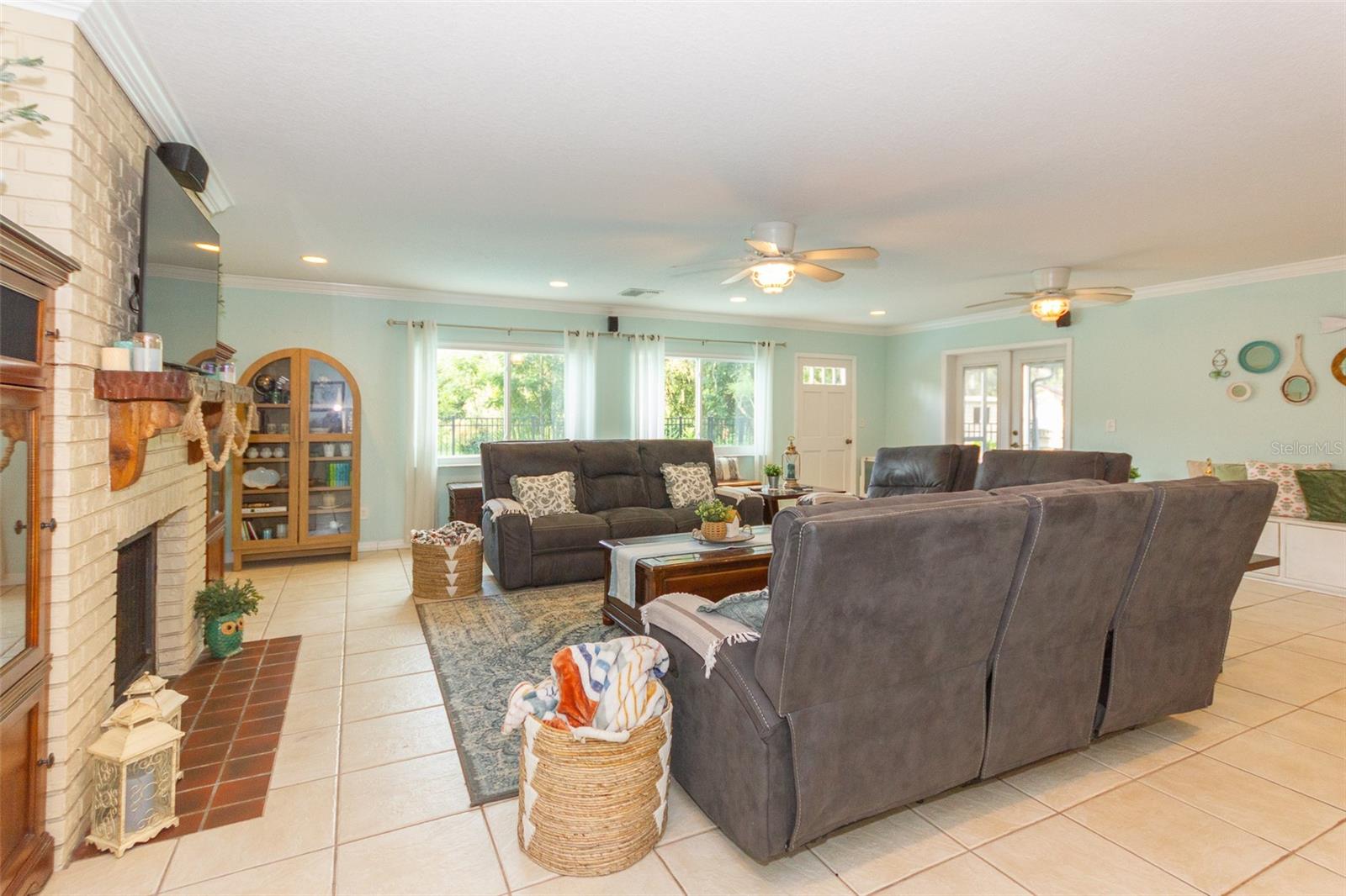 12231 KELLY LN — photo 11