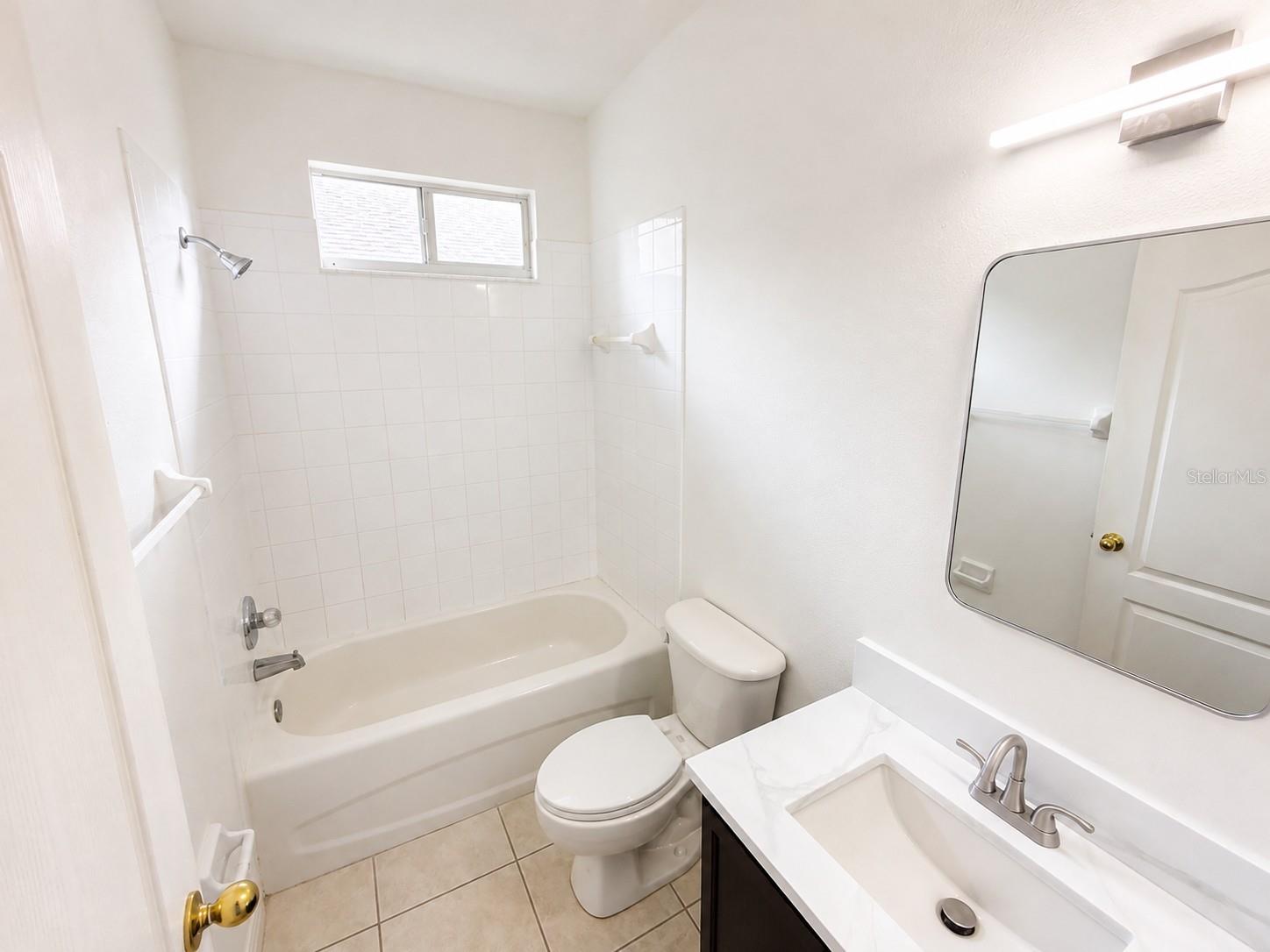 15430 LAKE BELLA VISTA DR — photo 19