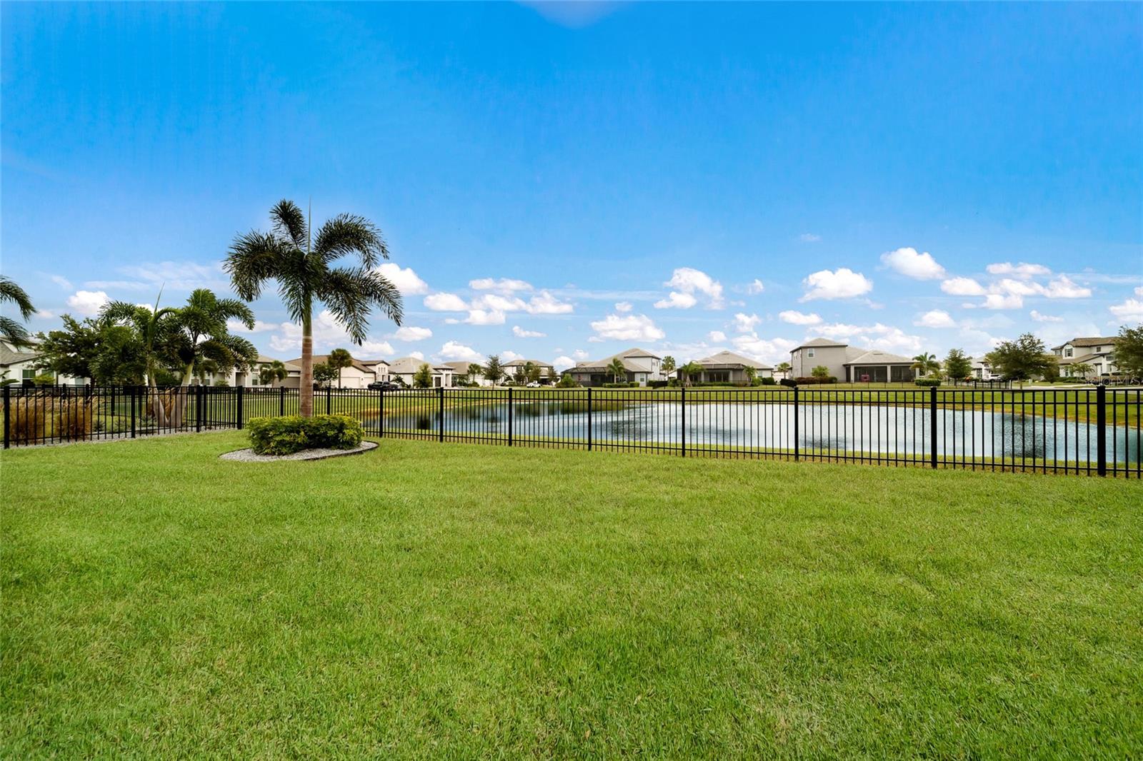 4811 HONEY DEW LN — photo 38