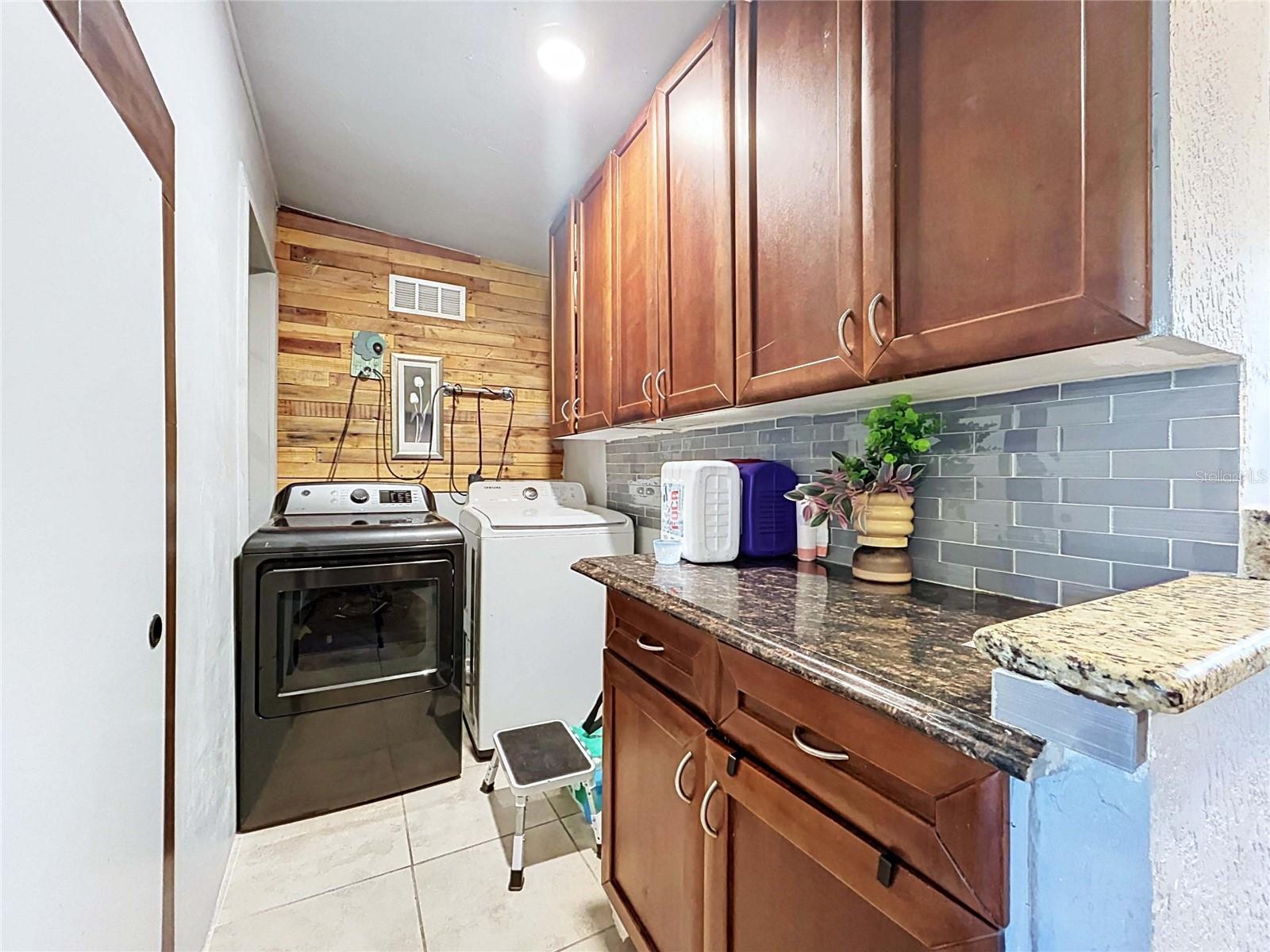9507 SIX MILE CREEK RD — photo 22