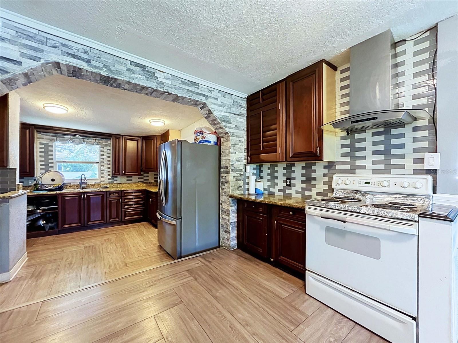 9507 SIX MILE CREEK RD — photo 19