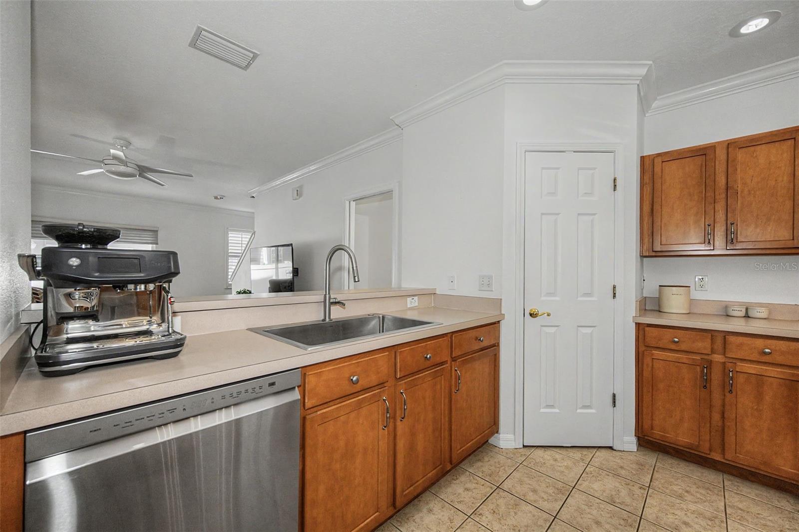 4909 ELIZABETH ANNE CIR — photo 33