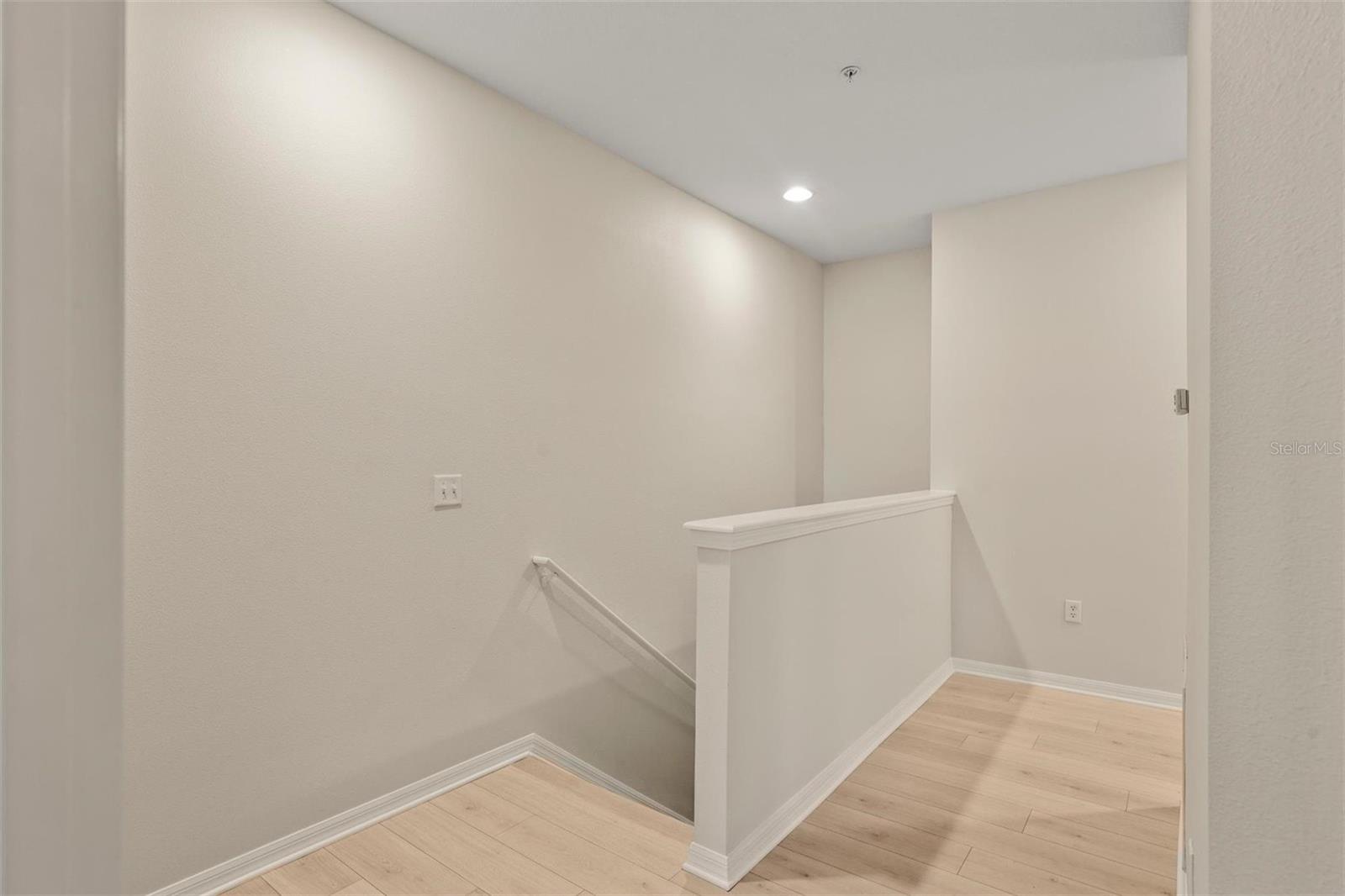 3717 PARKRIDGE CIR #6-102 — photo 25