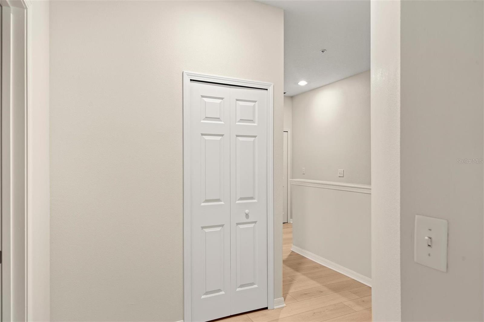 3717 PARKRIDGE CIR #6-102 — photo 27