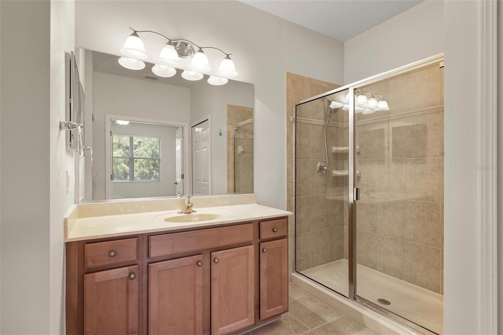 3717 PARKRIDGE CIR #6-102 — photo 31