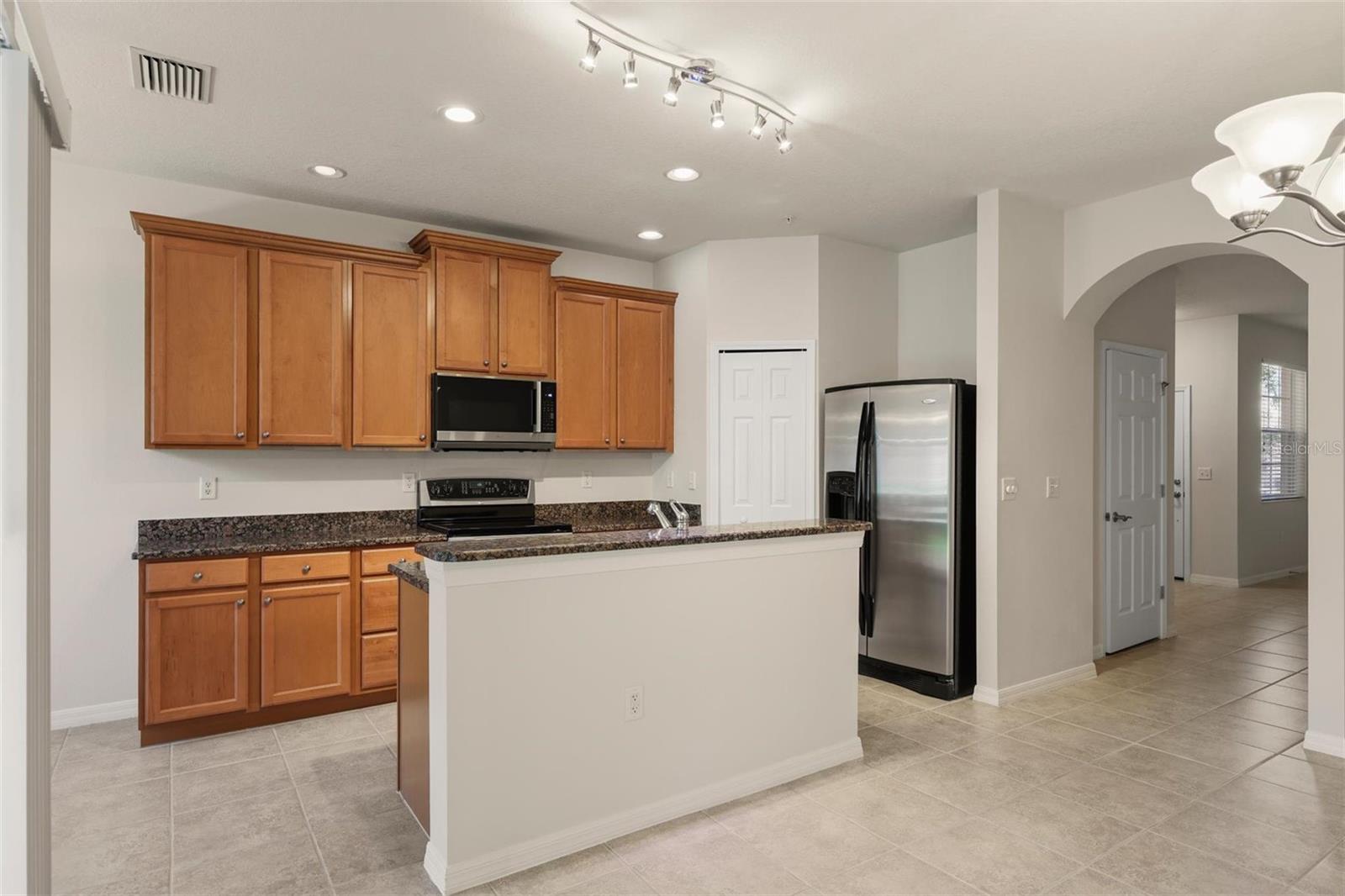 3717 PARKRIDGE CIR #6-102 — photo 20
