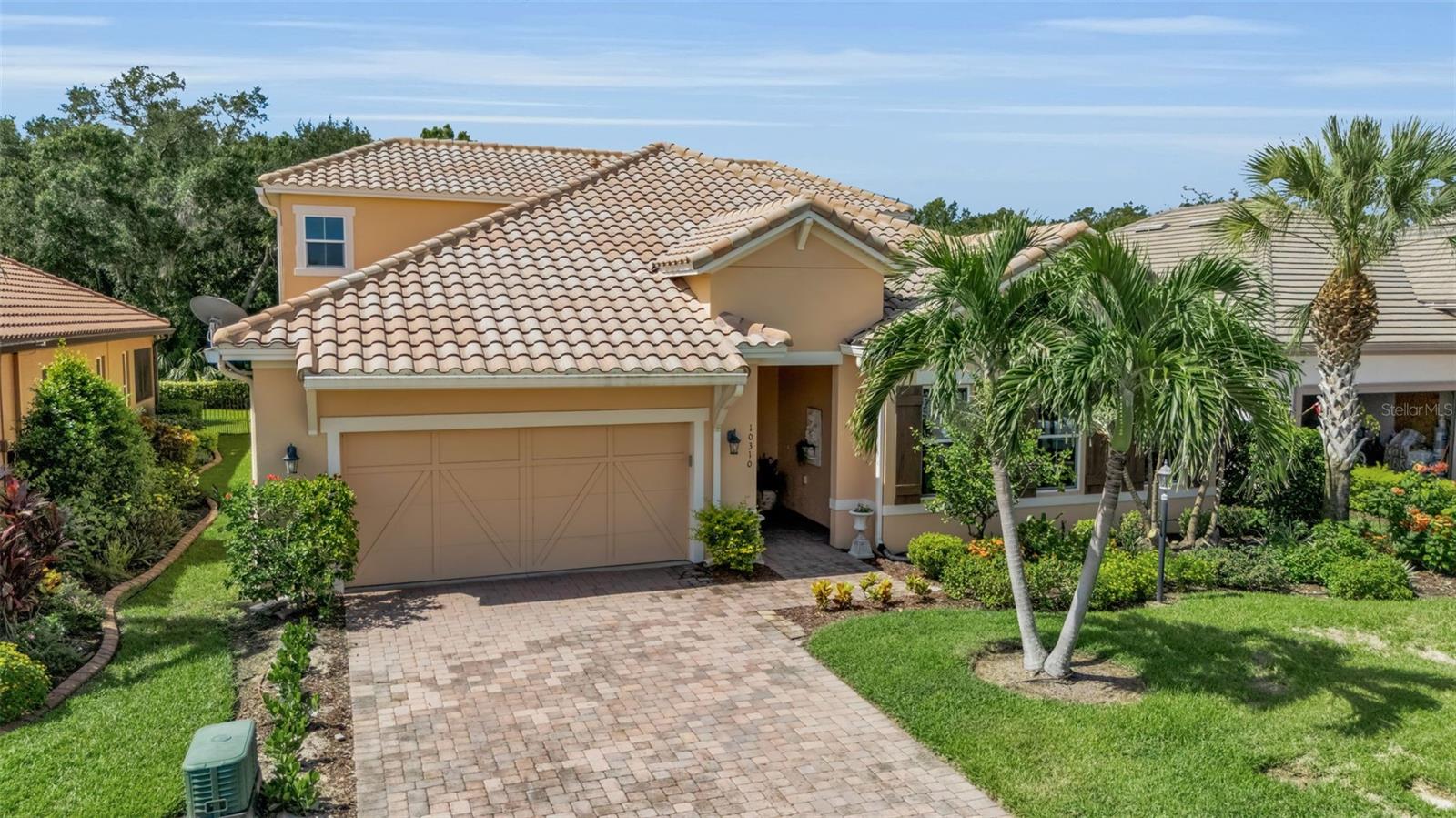 10310 EASTWOOD DR — photo 2