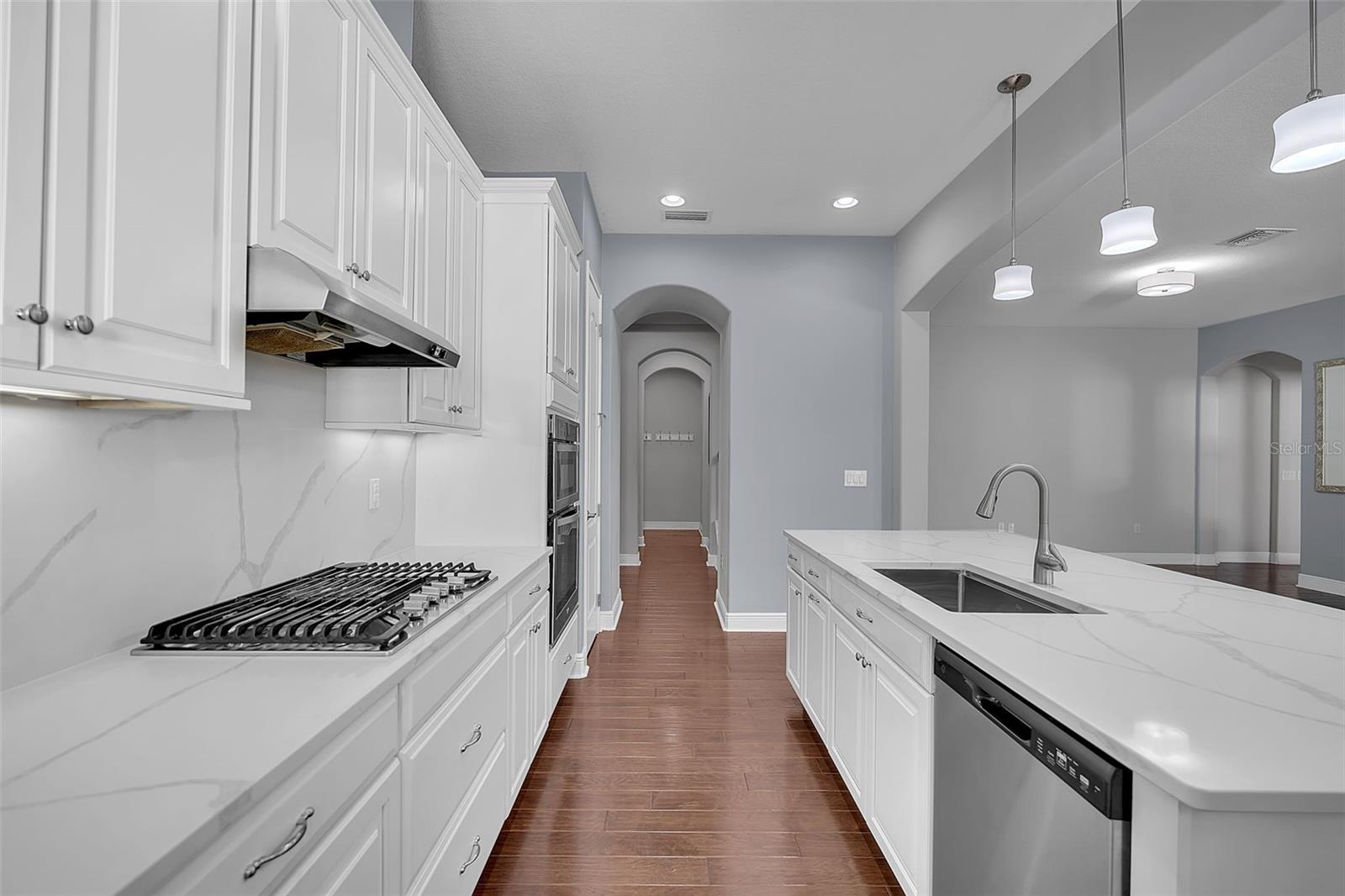 10310 EASTWOOD DR — photo 10