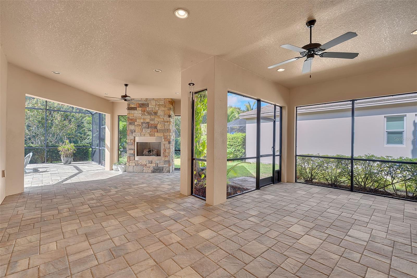 10310 EASTWOOD DR — photo 37