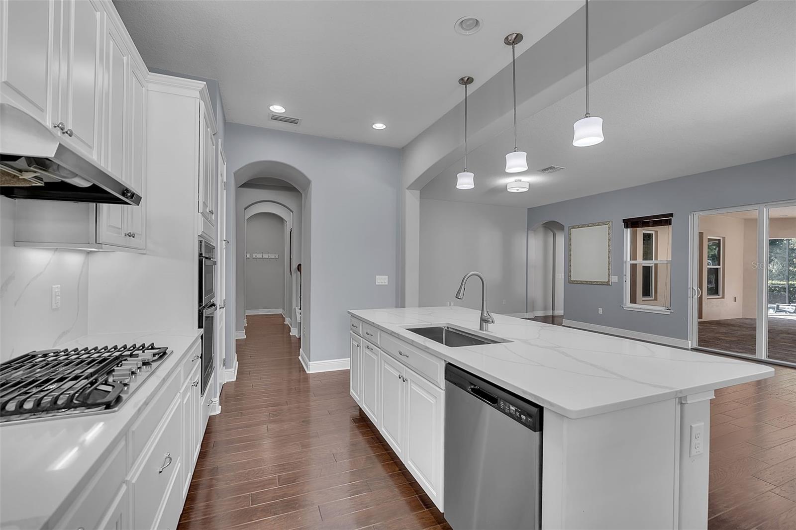10310 EASTWOOD DR — photo 12