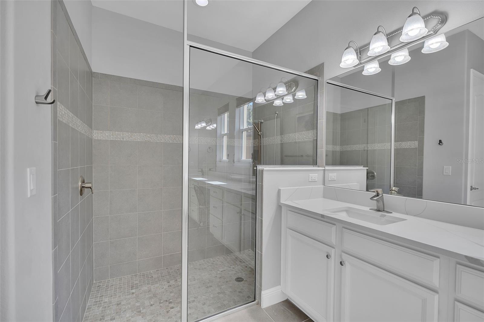 10310 EASTWOOD DR — photo 28