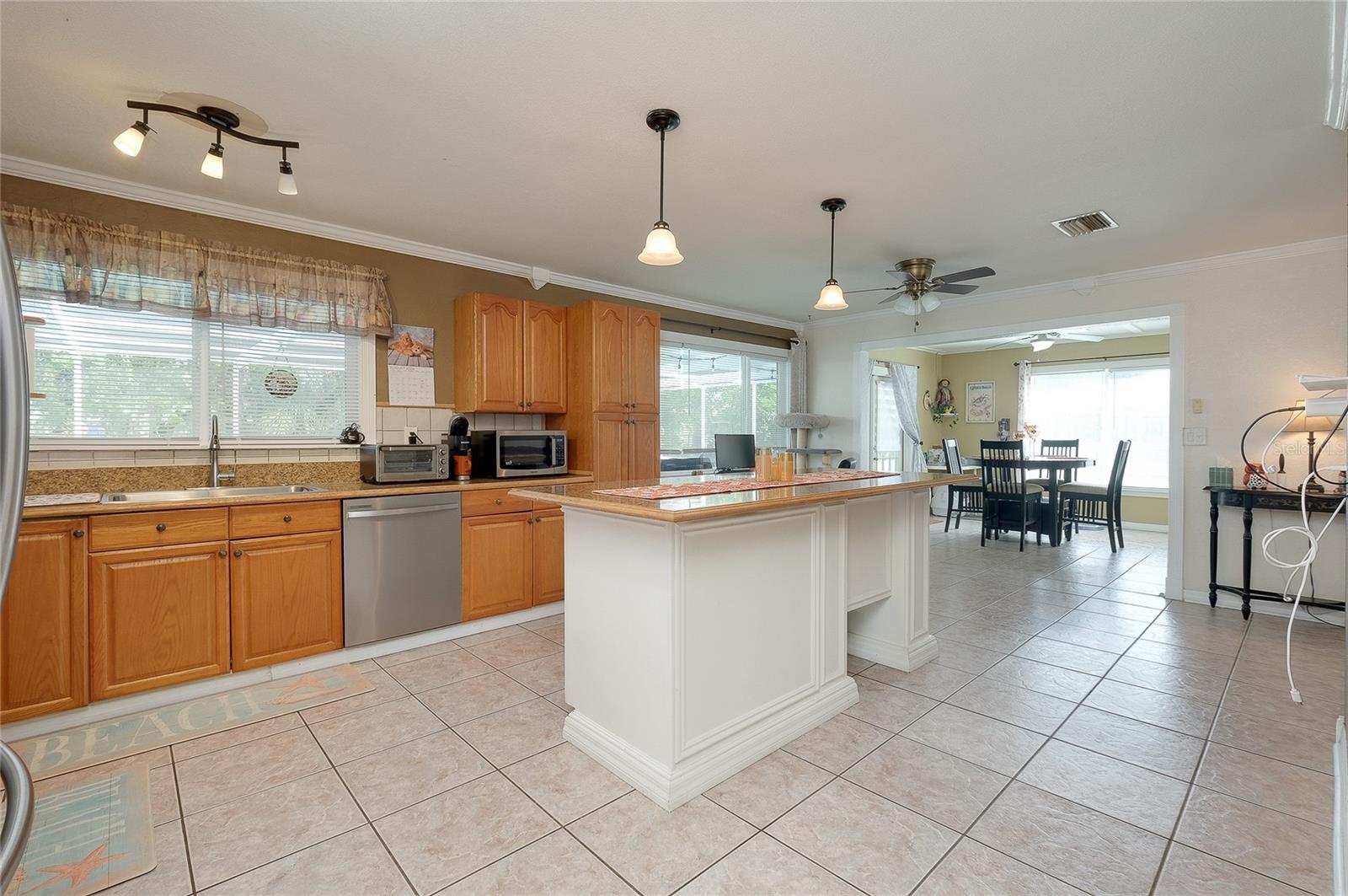8876 SAN PABLO AVE — photo 20
