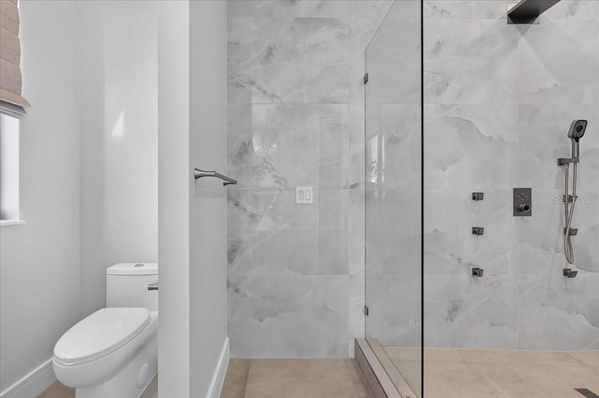 116 WIMBLEDON CT — photo 37