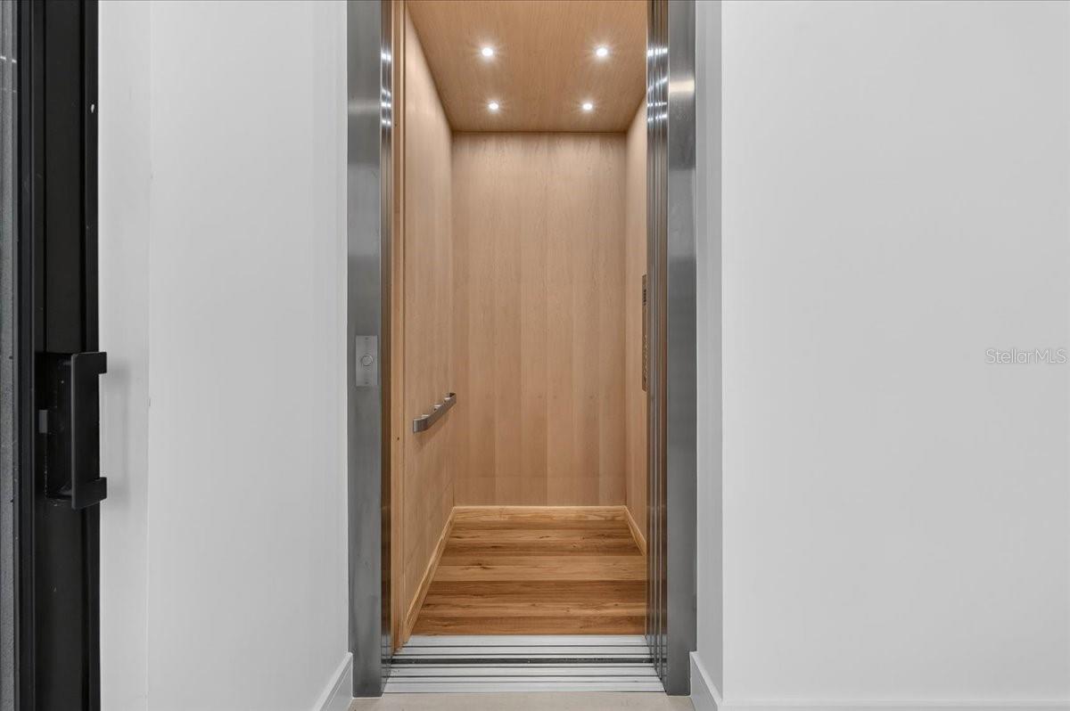 116 WIMBLEDON CT — photo 14
