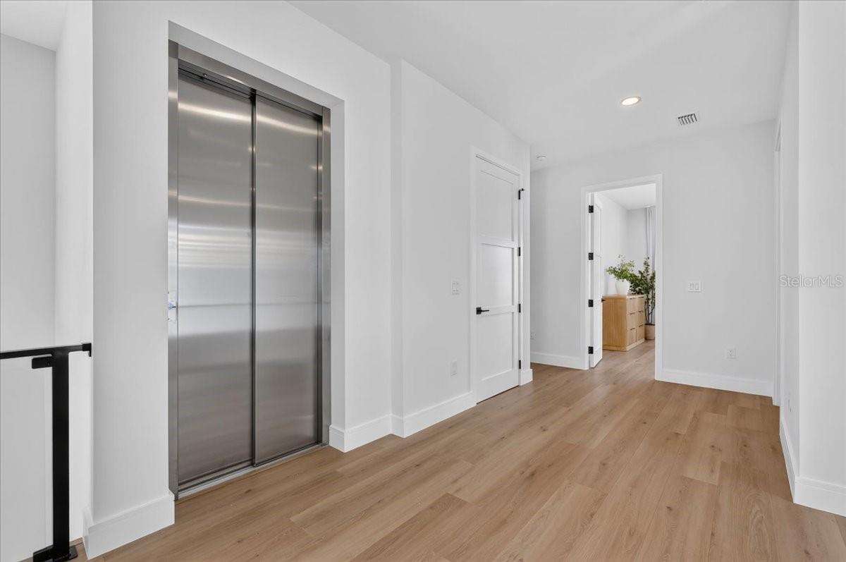 116 WIMBLEDON CT — photo 13