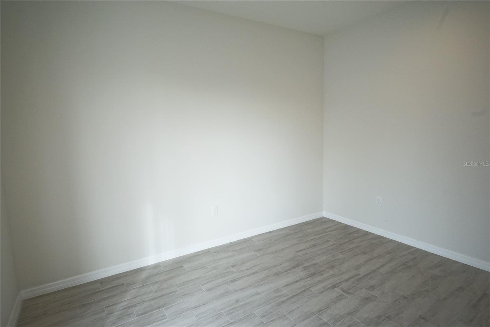 4102 N THATCHER AVE #B — photo 18