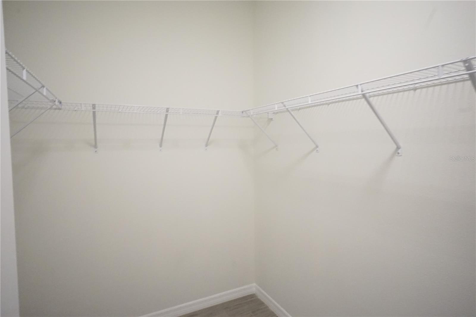 4102 N THATCHER AVE #B — photo 8