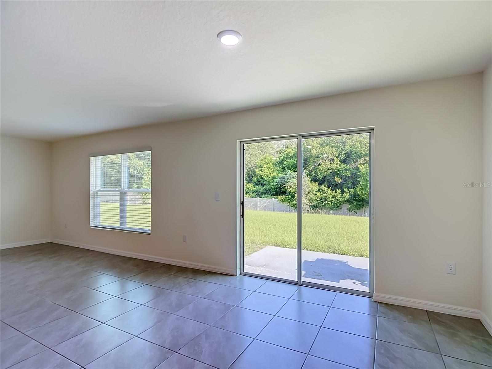 7737 ROSEWOOD GARDEN LOOP — photo 30