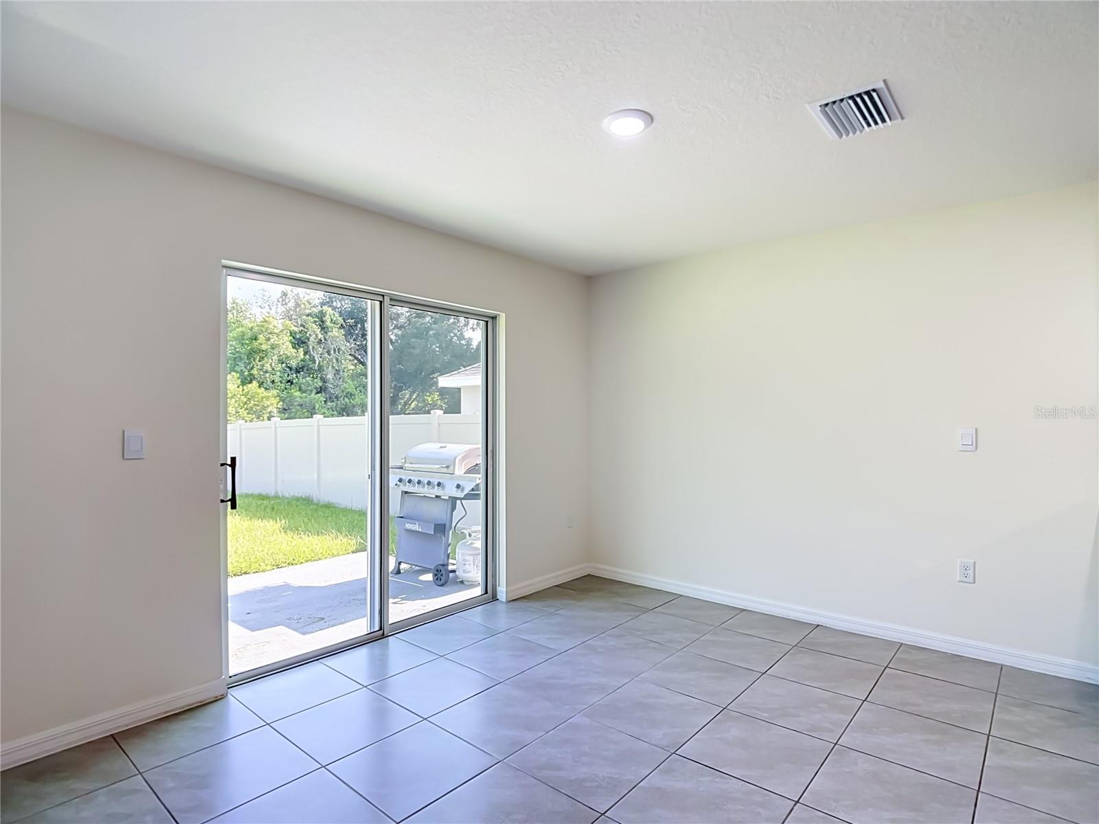 7737 ROSEWOOD GARDEN LOOP — photo 29