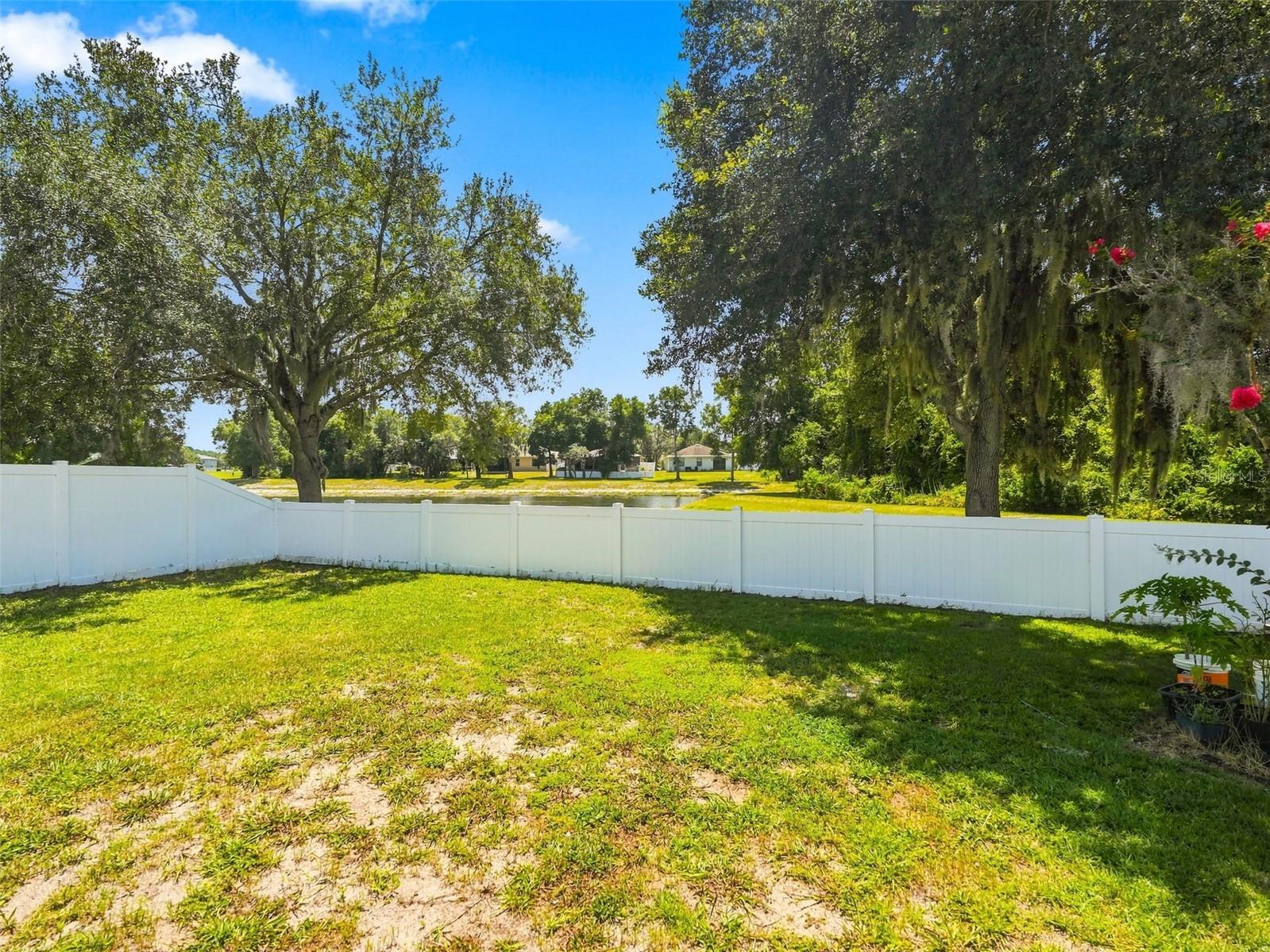 12607 CHENWOOD AVE — photo 28