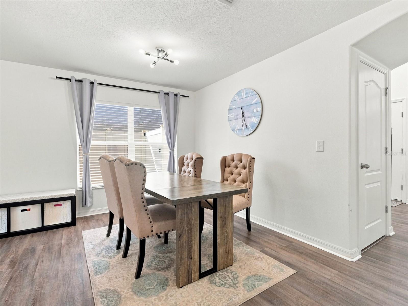 12607 CHENWOOD AVE — photo 11