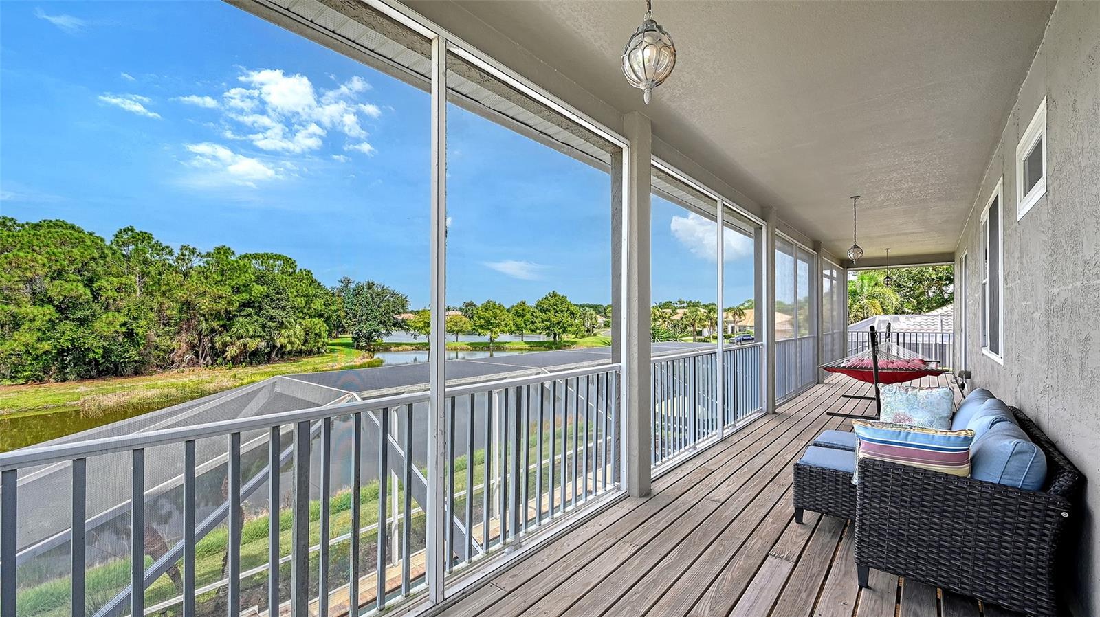 907 EAGLE ISLE CT — photo 32