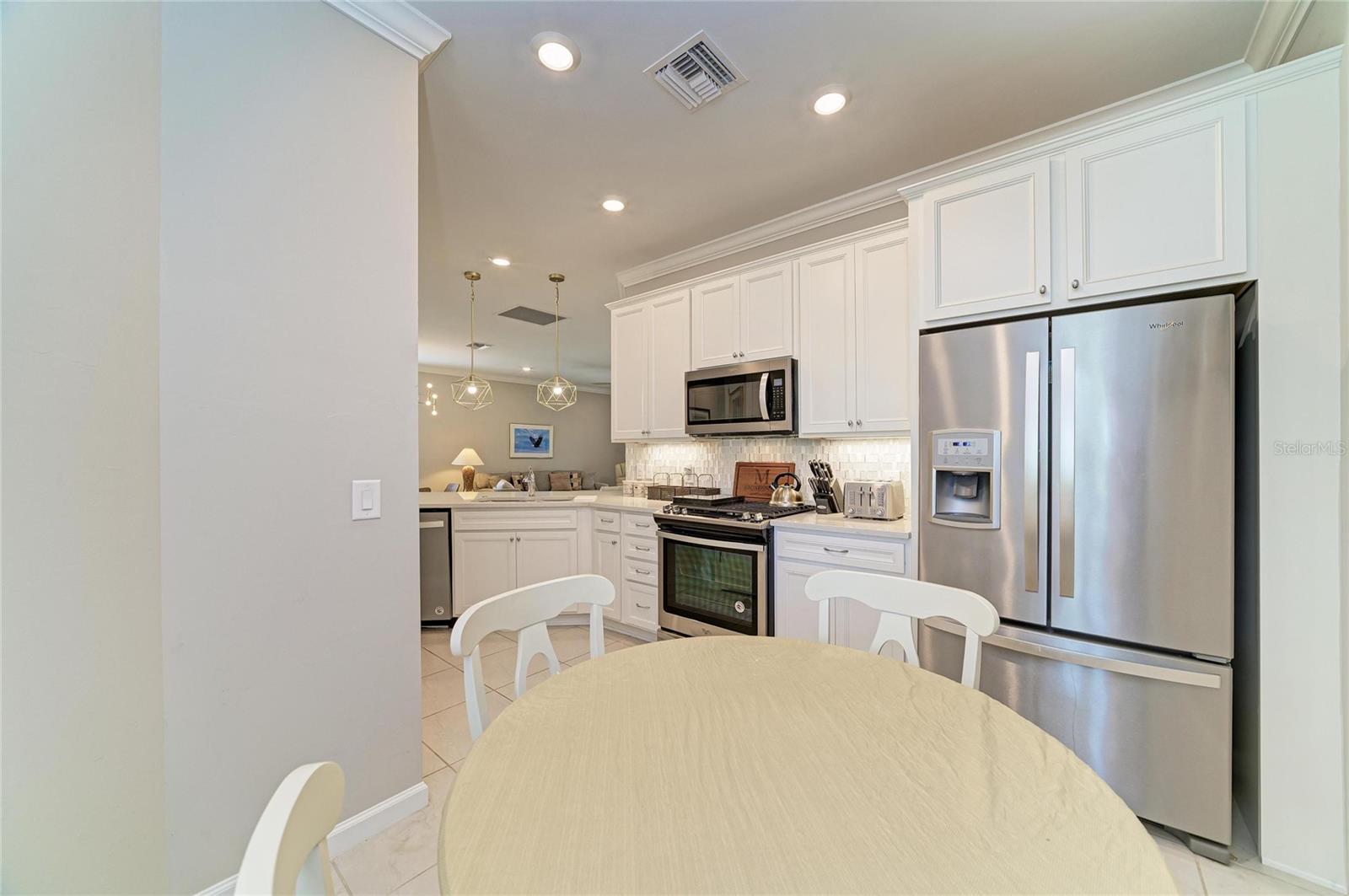 17648 NORTHWOOD PL — photo 12