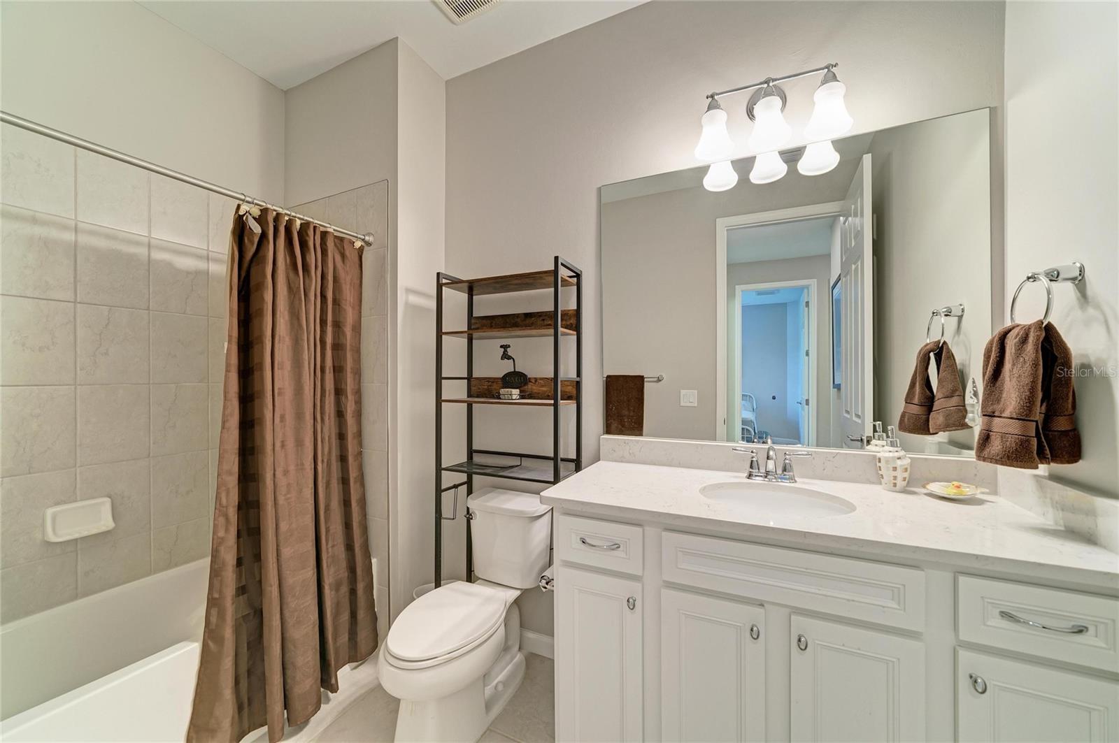 17648 NORTHWOOD PL — photo 35