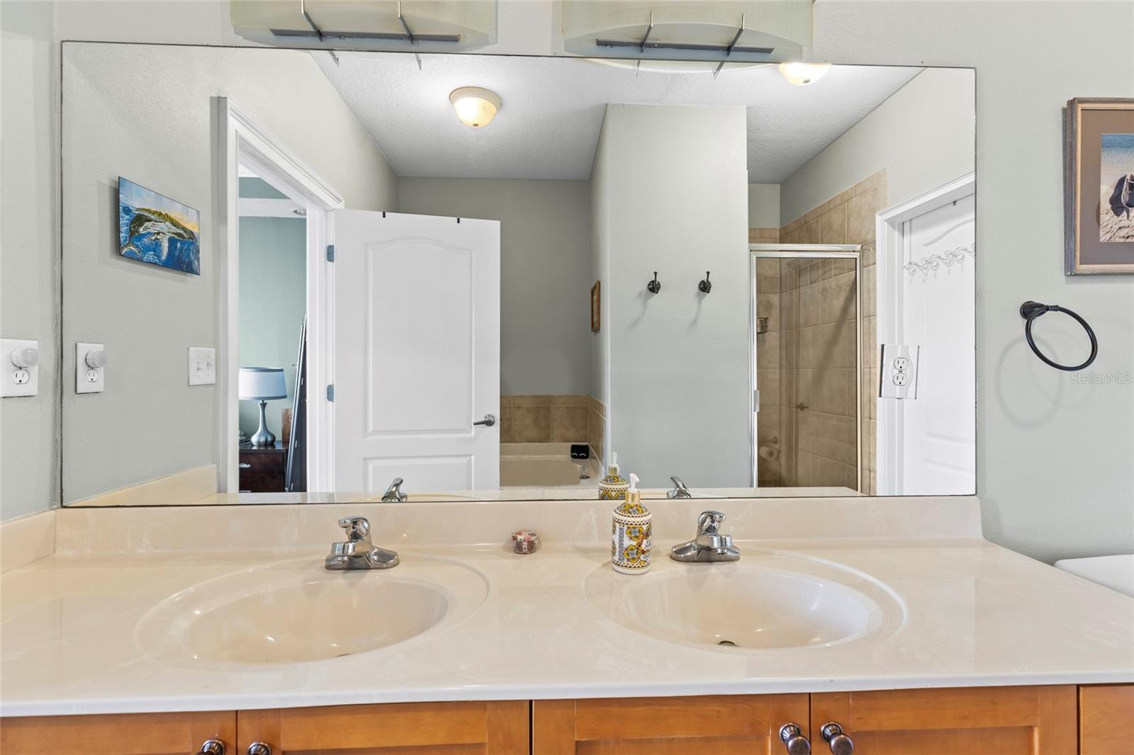 6319 SUNSET BAY CIR — photo 17