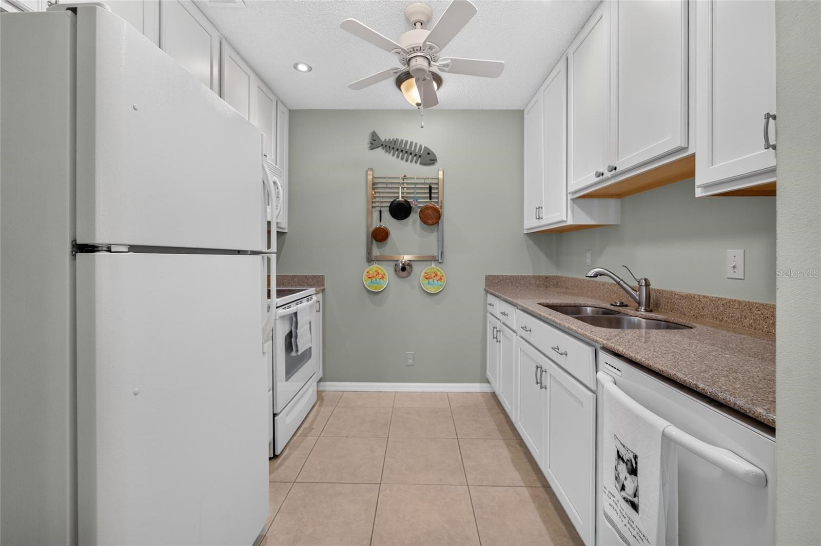 401 DE GRASSE PL #21 — photo 11