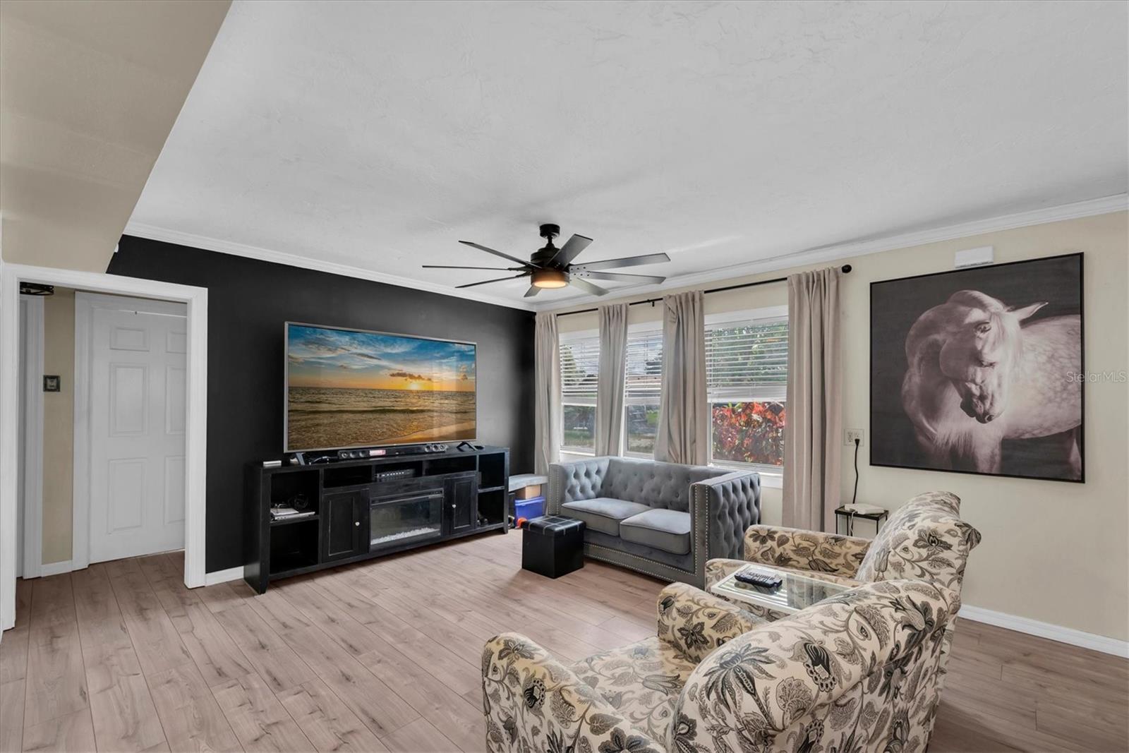 12812 LAKE DR — photo 9