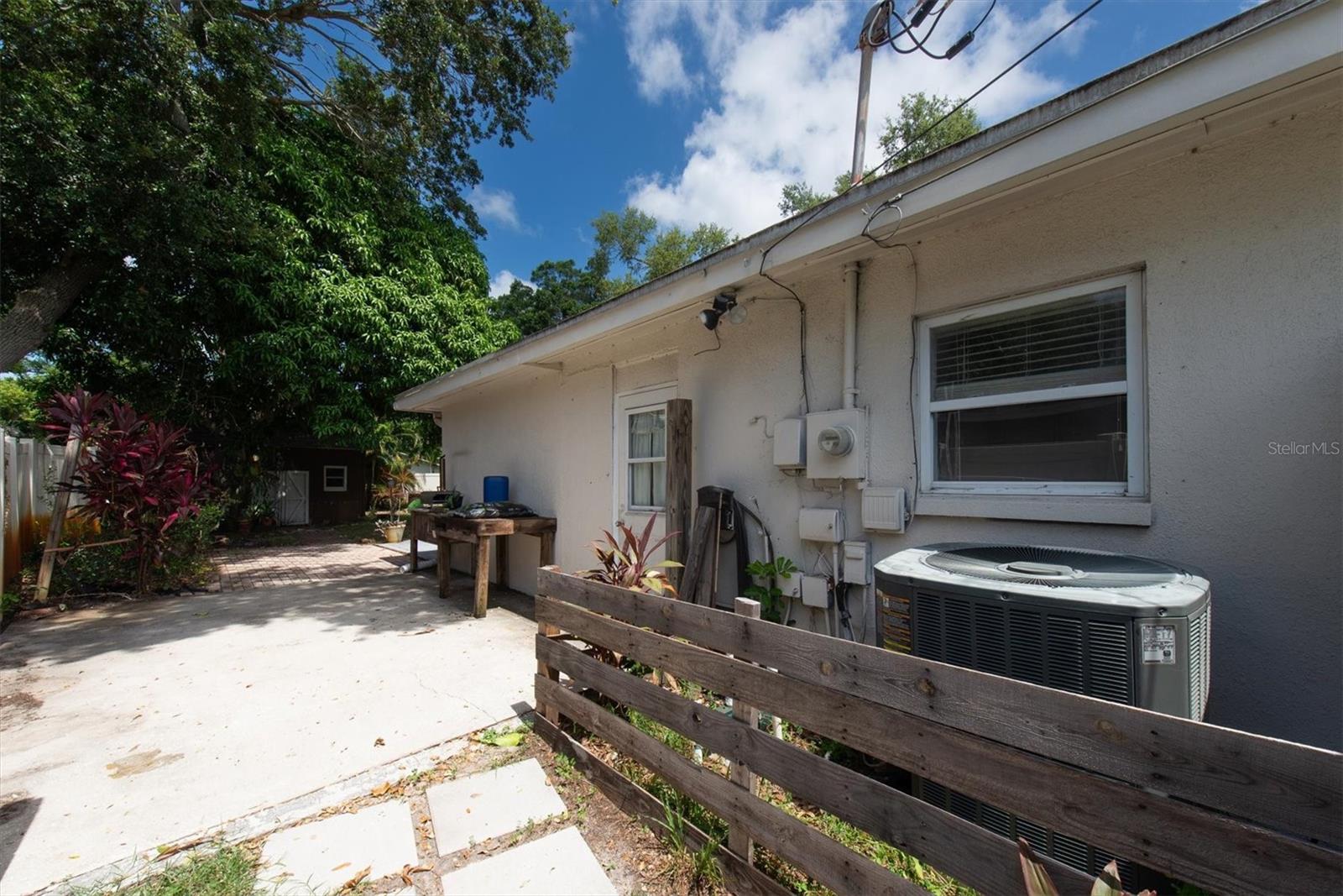 12812 LAKE DR — photo 32