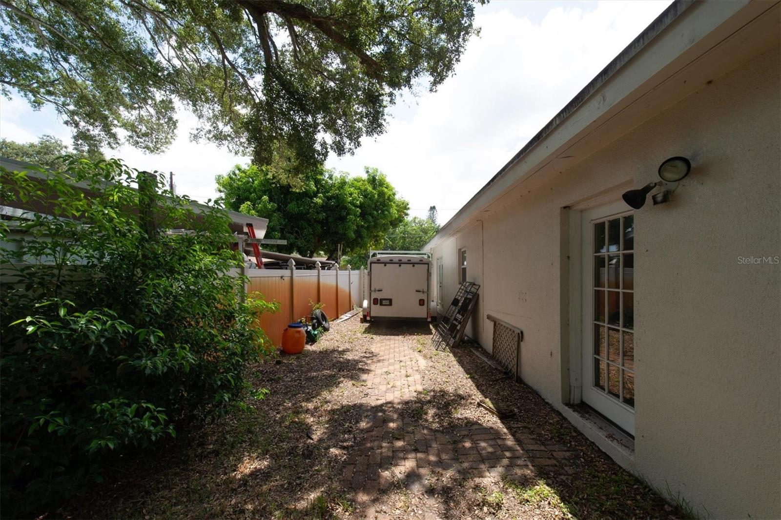 12812 LAKE DR — photo 43