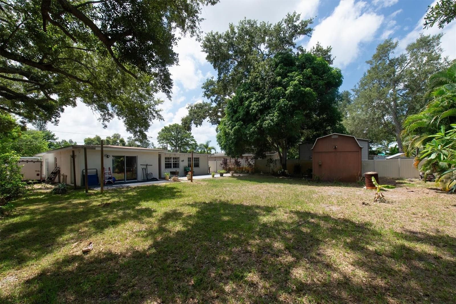 12812 LAKE DR — photo 40